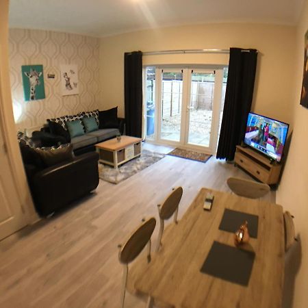 Very Large House, 6 Beds, 4 Bedrooms, 3 Bathrooms, 5 Smart Tv'S & Van Parking Boston Eksteriør bilde