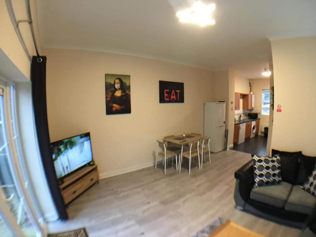 Very Large House, 6 Beds, 4 Bedrooms, 3 Bathrooms, 5 Smart Tv'S & Van Parking Boston Eksteriør bilde